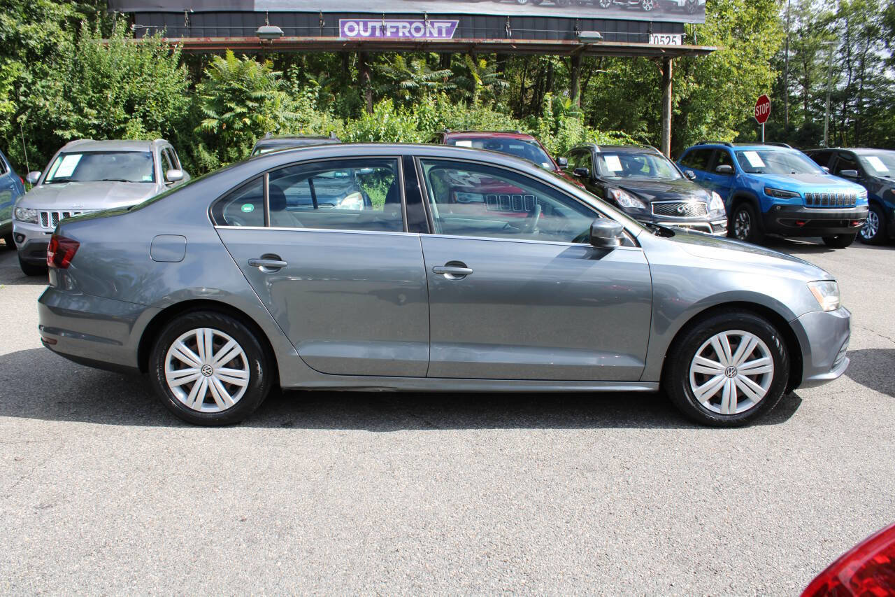 Used 2017 Volkswagen Jetta S image 6