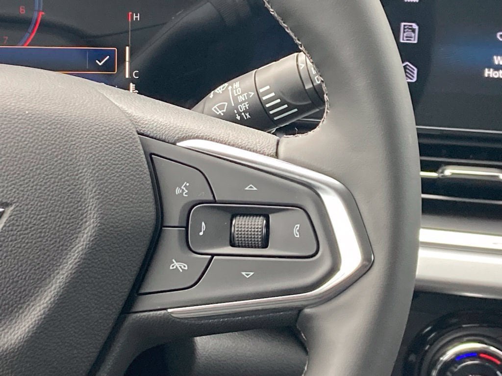 New 2026 Chevrolet Trax LT w/ LT Convenience Package FWD image 7