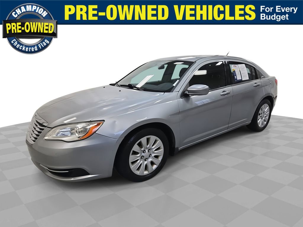Used 2014 Chrysler 200 LX image 1