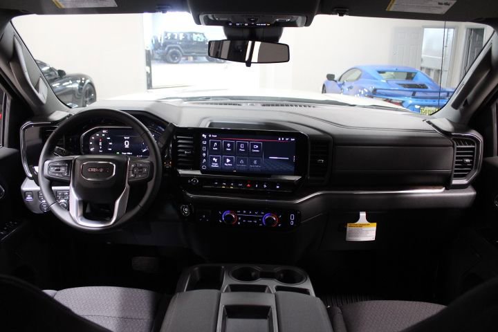 New 2026 GMC Sierra 1500 SLE w/ X31 Off-Road Package AWD/4WD image 3