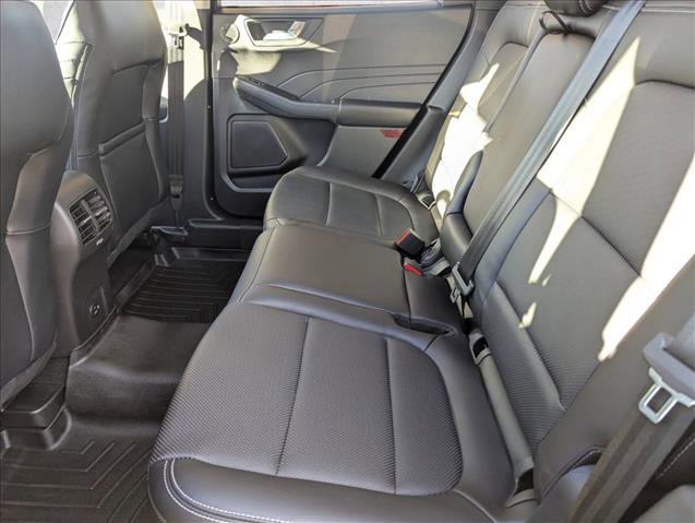 Used 2021 Ford Escape Titanium w/ Class II Trailer Tow Package image 18