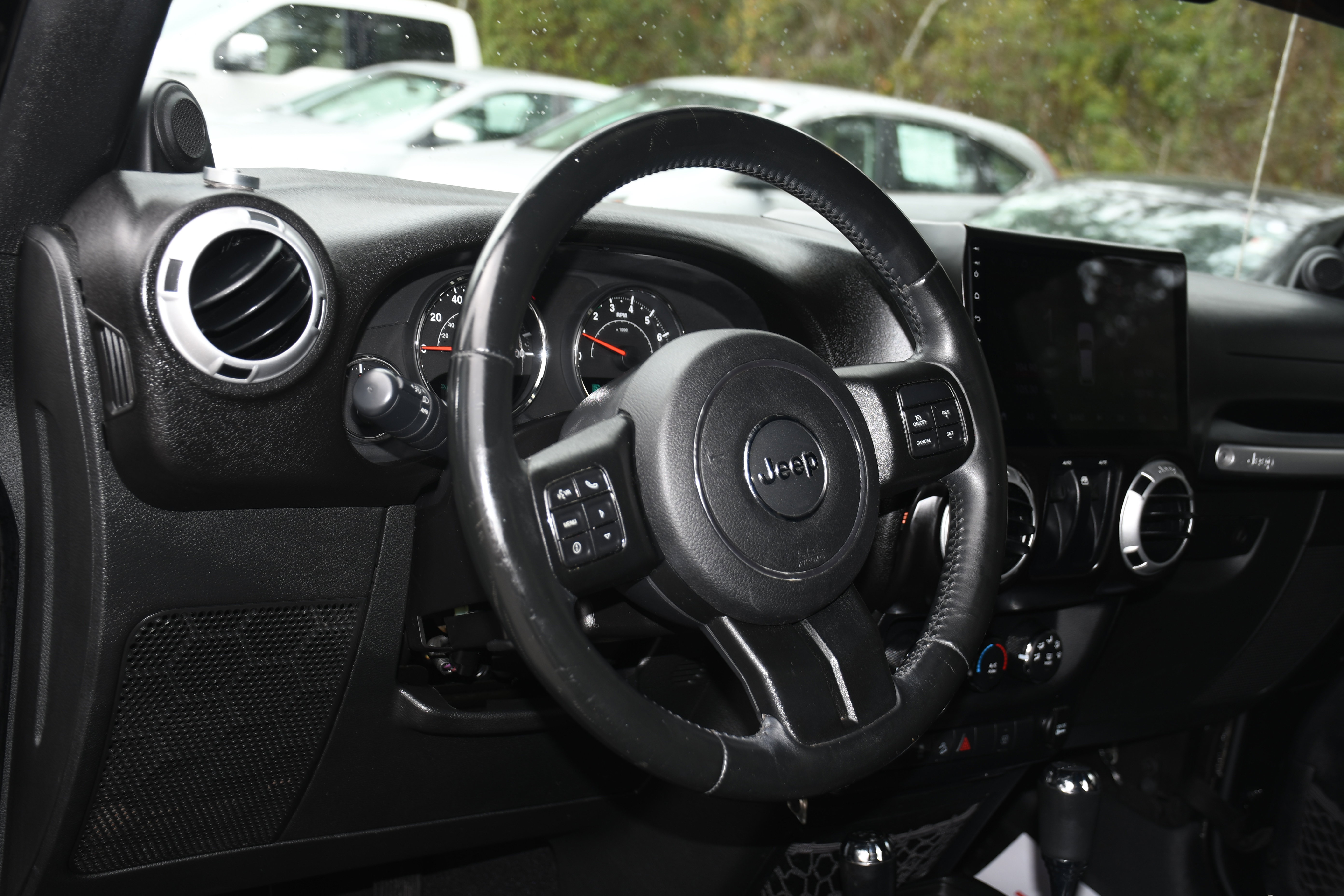 Used 2014 Jeep Wrangler Sahara w/ Connectivity Group image 9