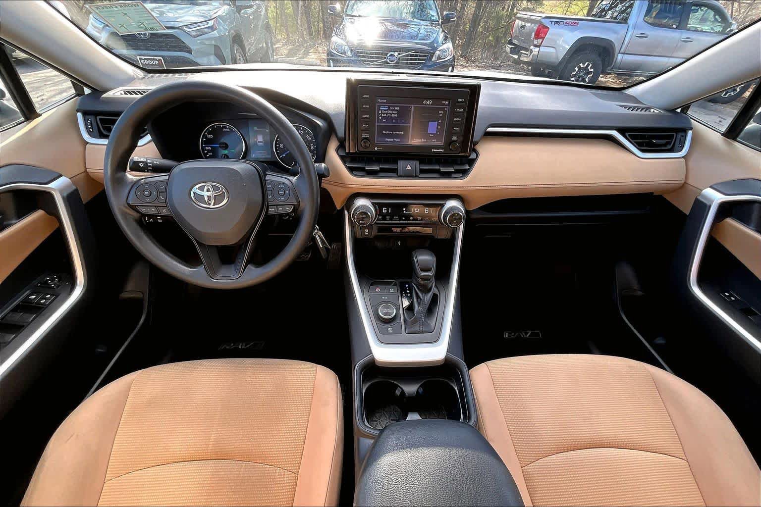 Certified 2021 Toyota RAV4 LE w/ Carpet Mat Package (TMS) AWD/4WD image 14