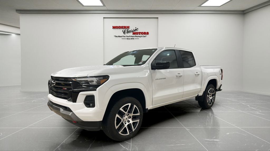 Used 2024 Chevrolet Colorado Z71 w/ Advanced Trailering Package image 1