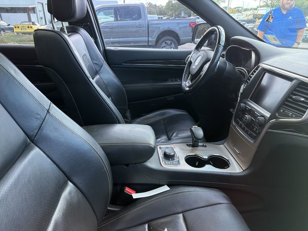 Used 2015 Jeep Grand Cherokee Overland AWD/4WD image 6
