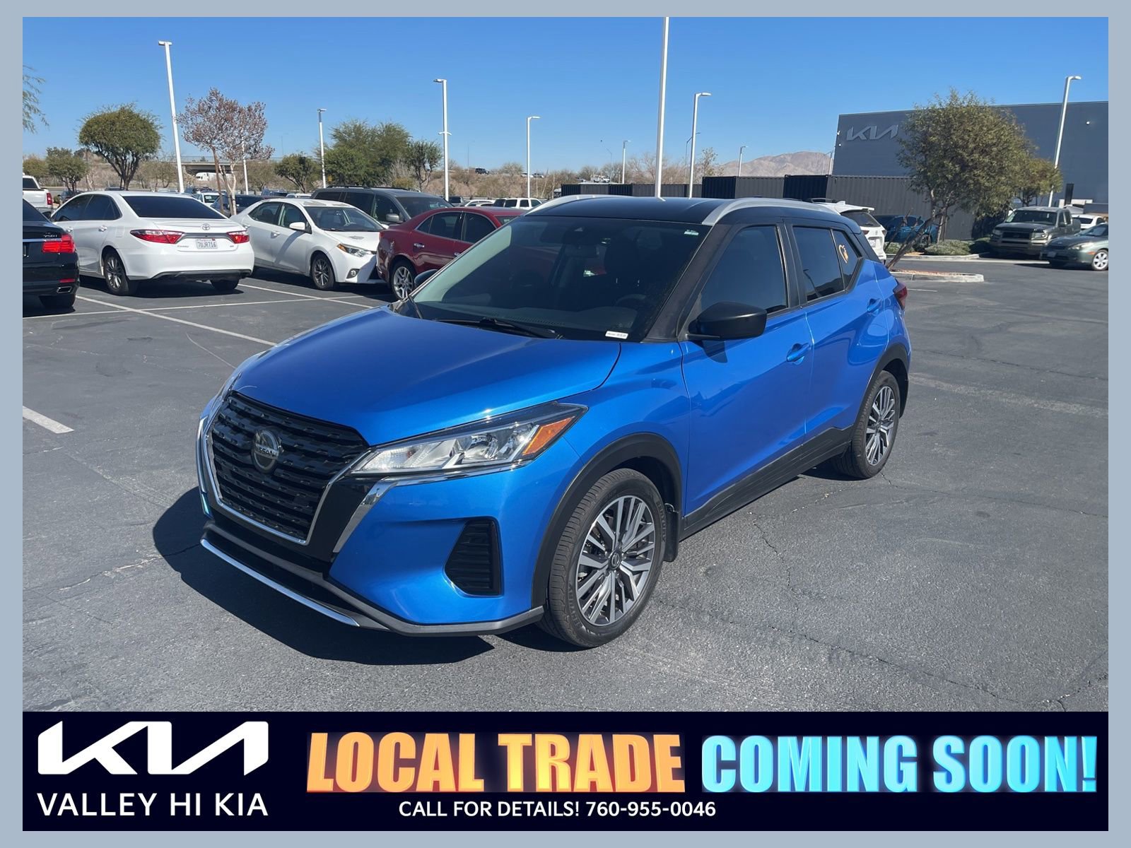 Used 2021 Nissan Kicks SV image 1