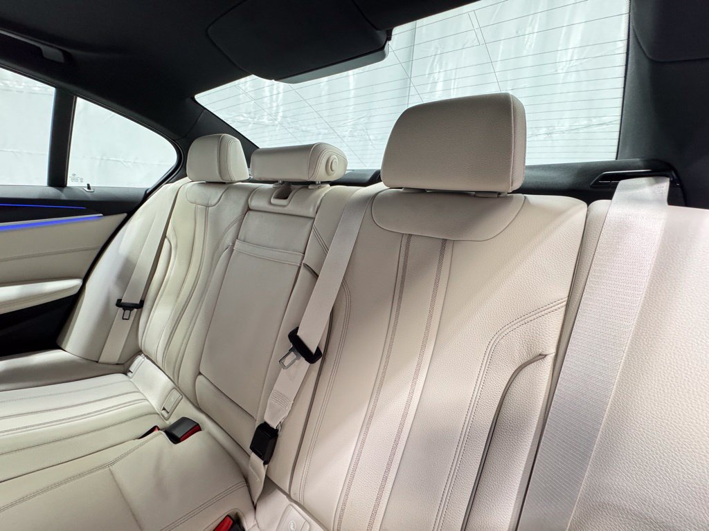 Used 2023 BMW 540i xDrive w/ Convenience Package AWD/4WD image 25