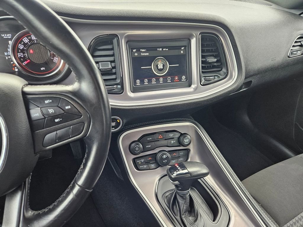 Used 2022 Dodge Challenger SXT image 19