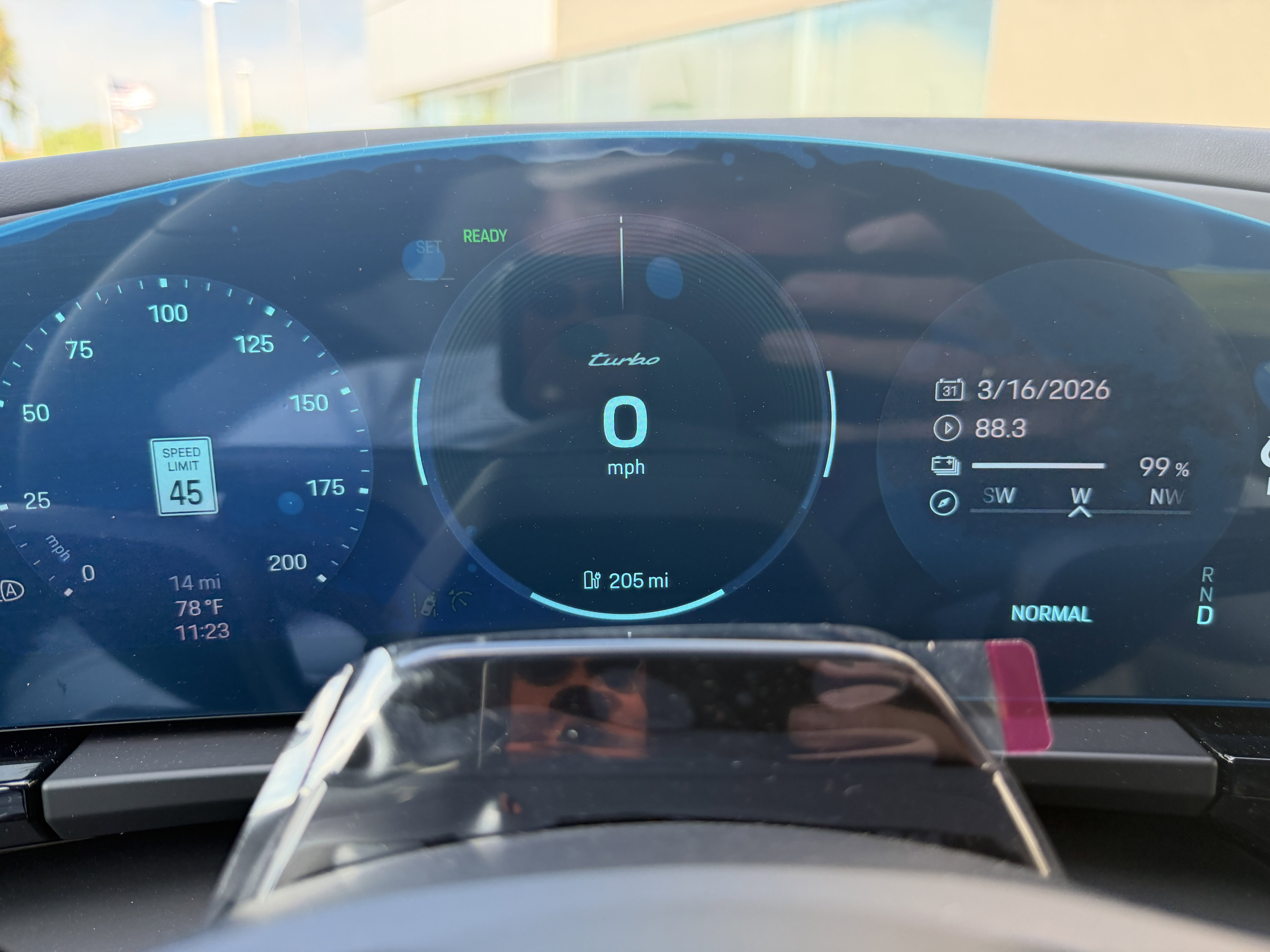 New 2026 Porsche Macan Turbo Electric image 39