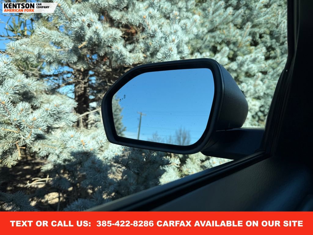 Used 2025 Ford Explorer Active image 20