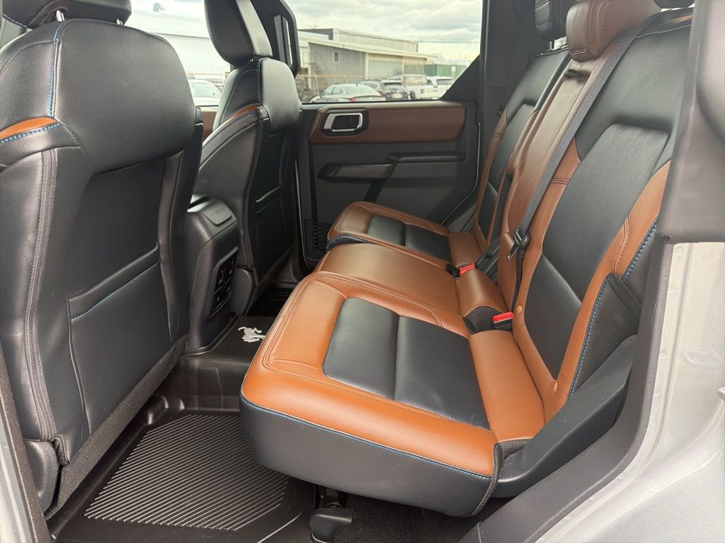 Used 2024 Ford Bronco Outer Banks w/ Sasquatch Package image 13
