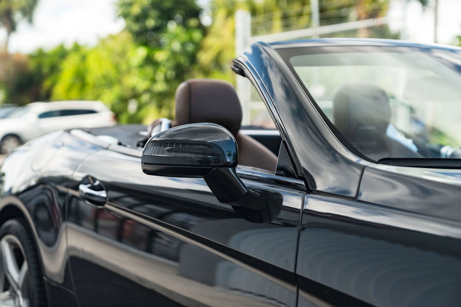Used 2015 Mercedes-Benz SL 550 image 12
