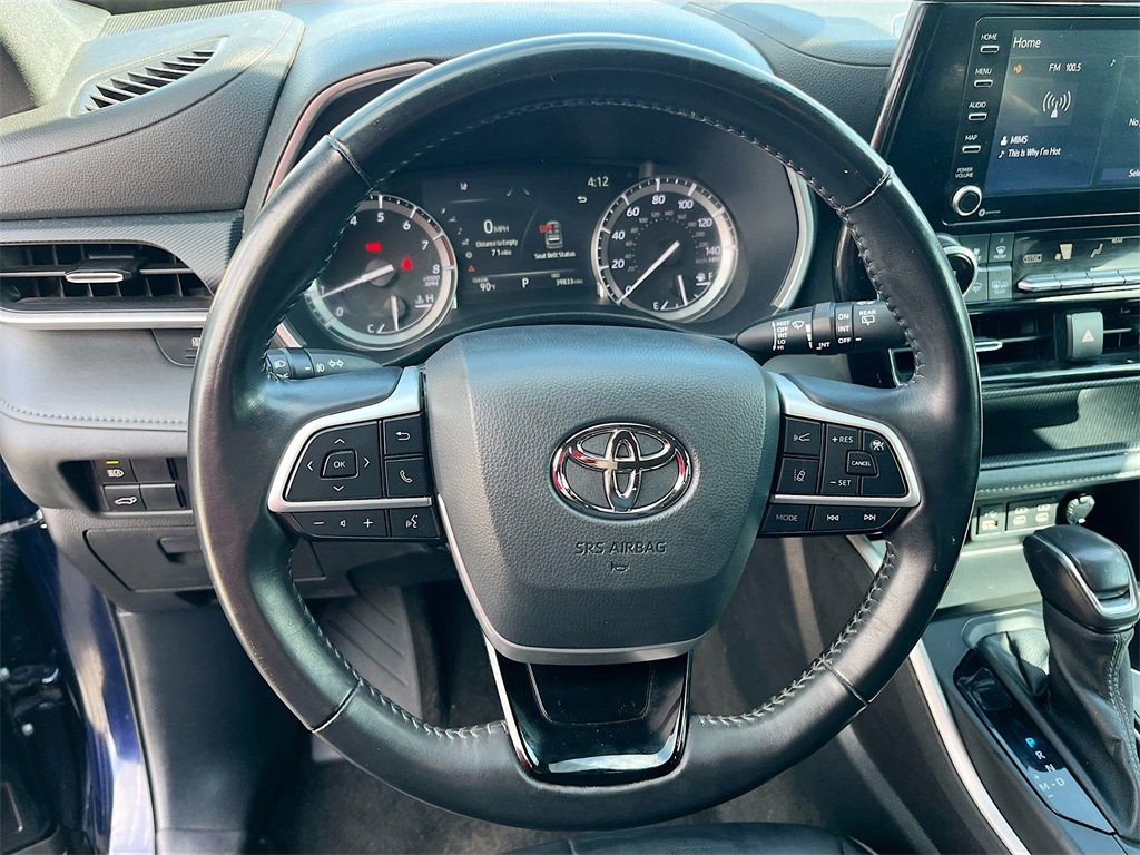 Used 2022 Toyota Highlander XSE image 11