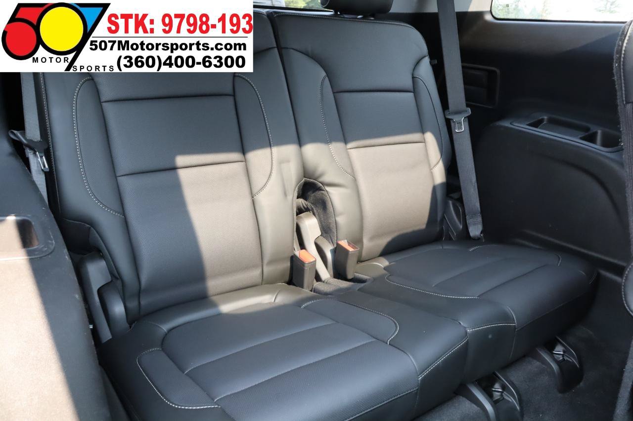 Used 2017 GMC Acadia SLT AWD/4WD image 17