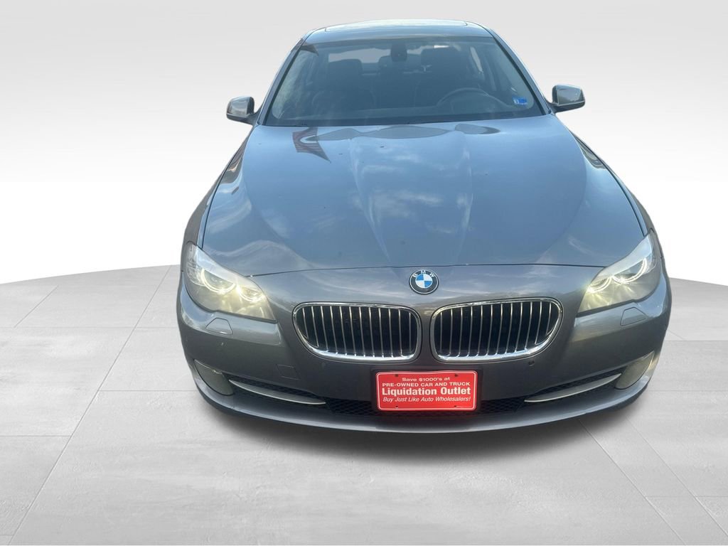 Used 2011 BMW 528i Sedan image 31