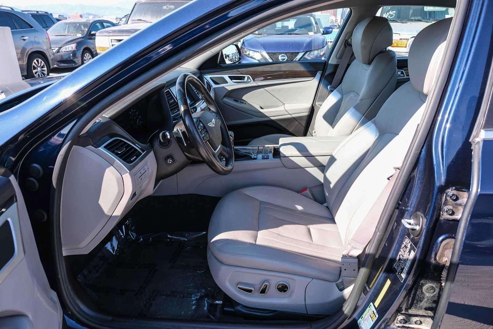 Used 2018 Genesis G80 3.8 RWD image 22