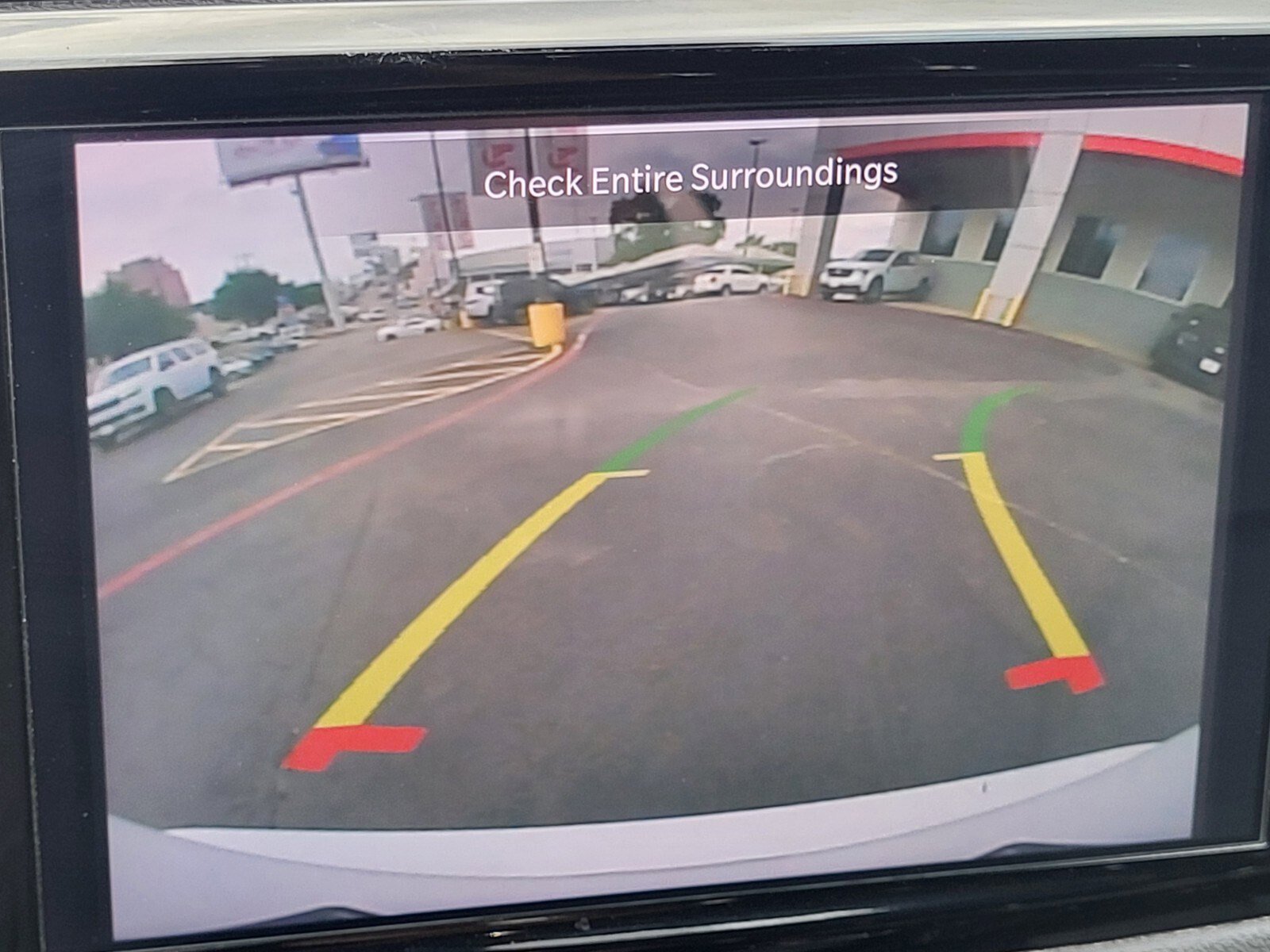 Used 2025 Chrysler Pacifica Select FWD image 21