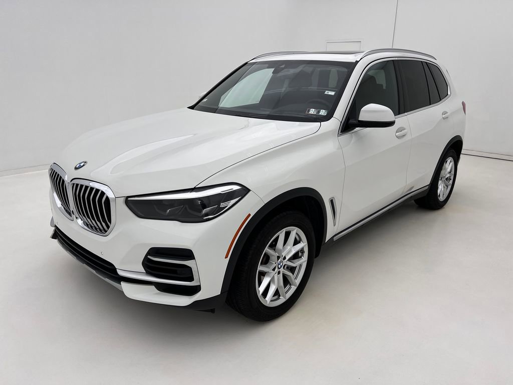 Certified 2022 BMW X5 xDrive40i w/ Luxury Seating Package image 4