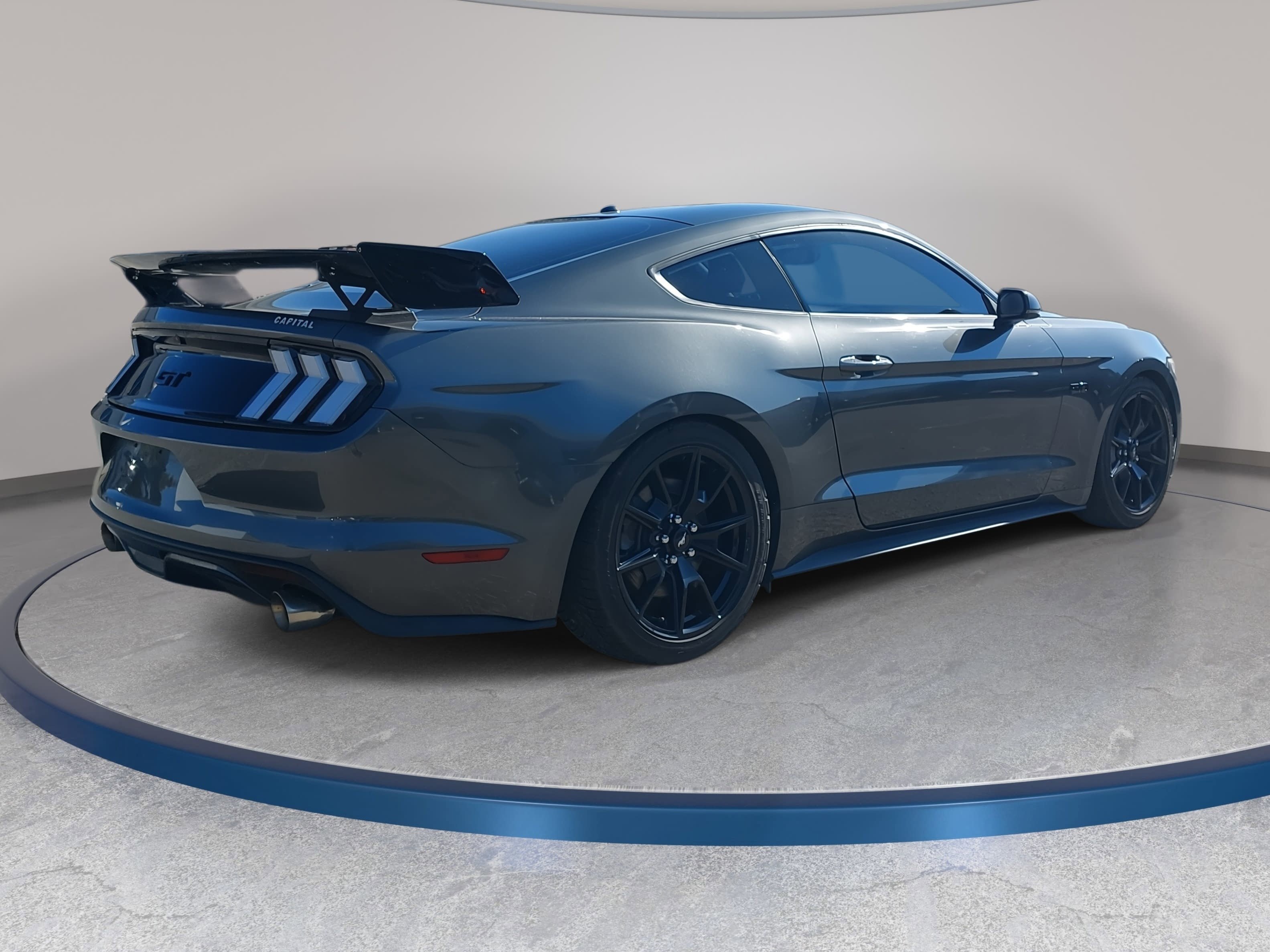 Used 2017 Ford Mustang GT Premium w/ Black Accent Package RWD image 5