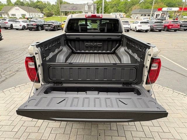 New 2026 GMC Canyon Denali AWD/4WD image 11