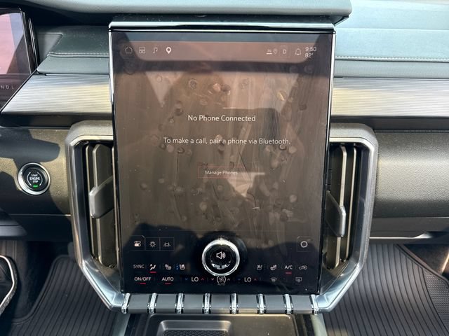 Used 2025 GMC Acadia AT4 w/ Luxury Package AWD/4WD image 29