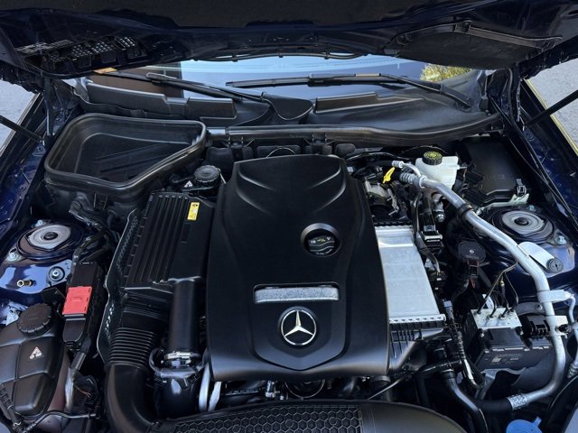 Used 2016 Mercedes-Benz SLK 300 image 35