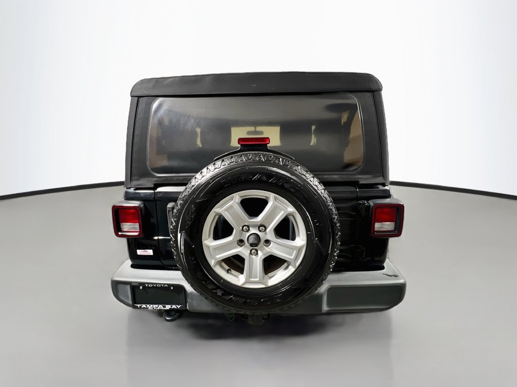 Used 2018 Jeep Wrangler Sport AWD/4WD image 4