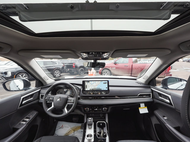 New 2026 Mitsubishi Outlander AWD image 34