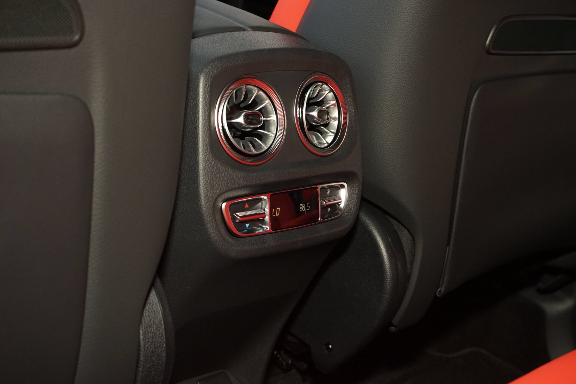 Used 2027 Mercedes-Benz G 63 AMG 4MATIC image 18
