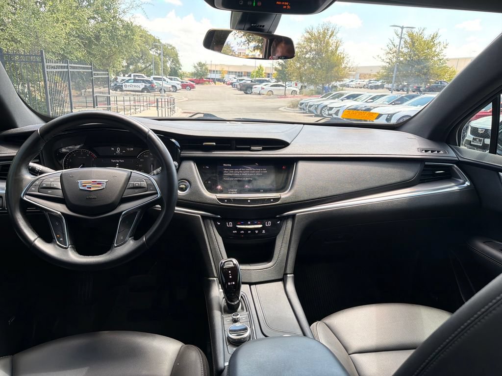Used 2021 Cadillac XT5 Luxury w/ LPO, Floor Liner Package FWD image 29