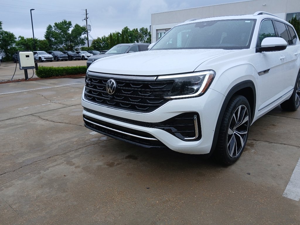 New 2026 Volkswagen Atlas SEL Premium R-Line