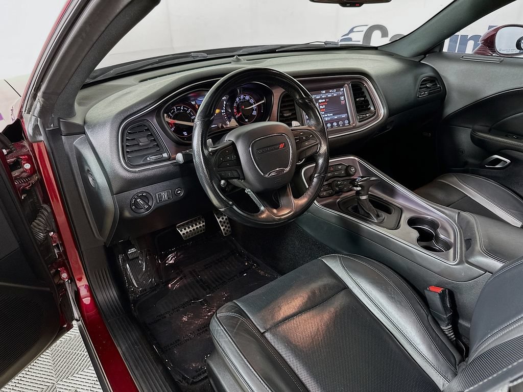 Used 2018 Dodge Challenger GT w/ Driver Convenience Group AWD/4WD image 10