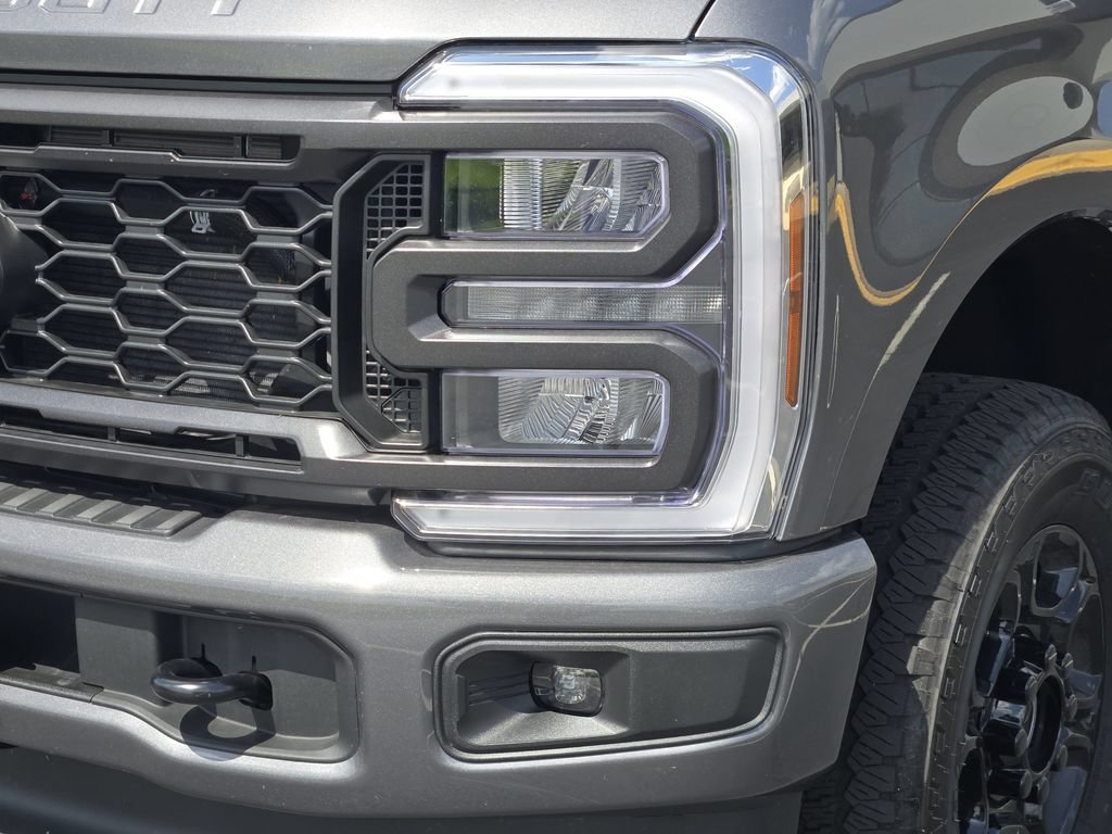 Used 2025 Ford F350 XL w/ STX Appearance Package AWD/4WD image 10