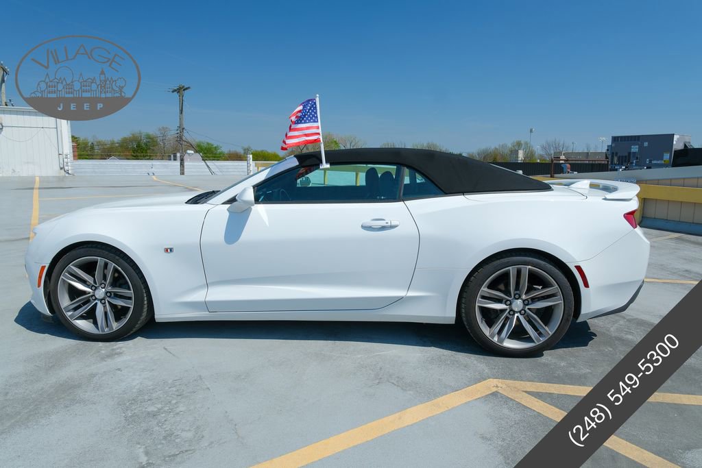 Used 2018 Chevrolet Camaro LT RWD image 6