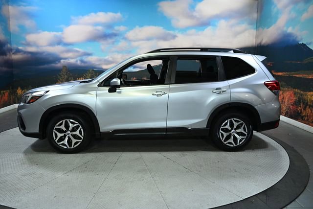 Used 2020 Subaru Forester Premium image 5