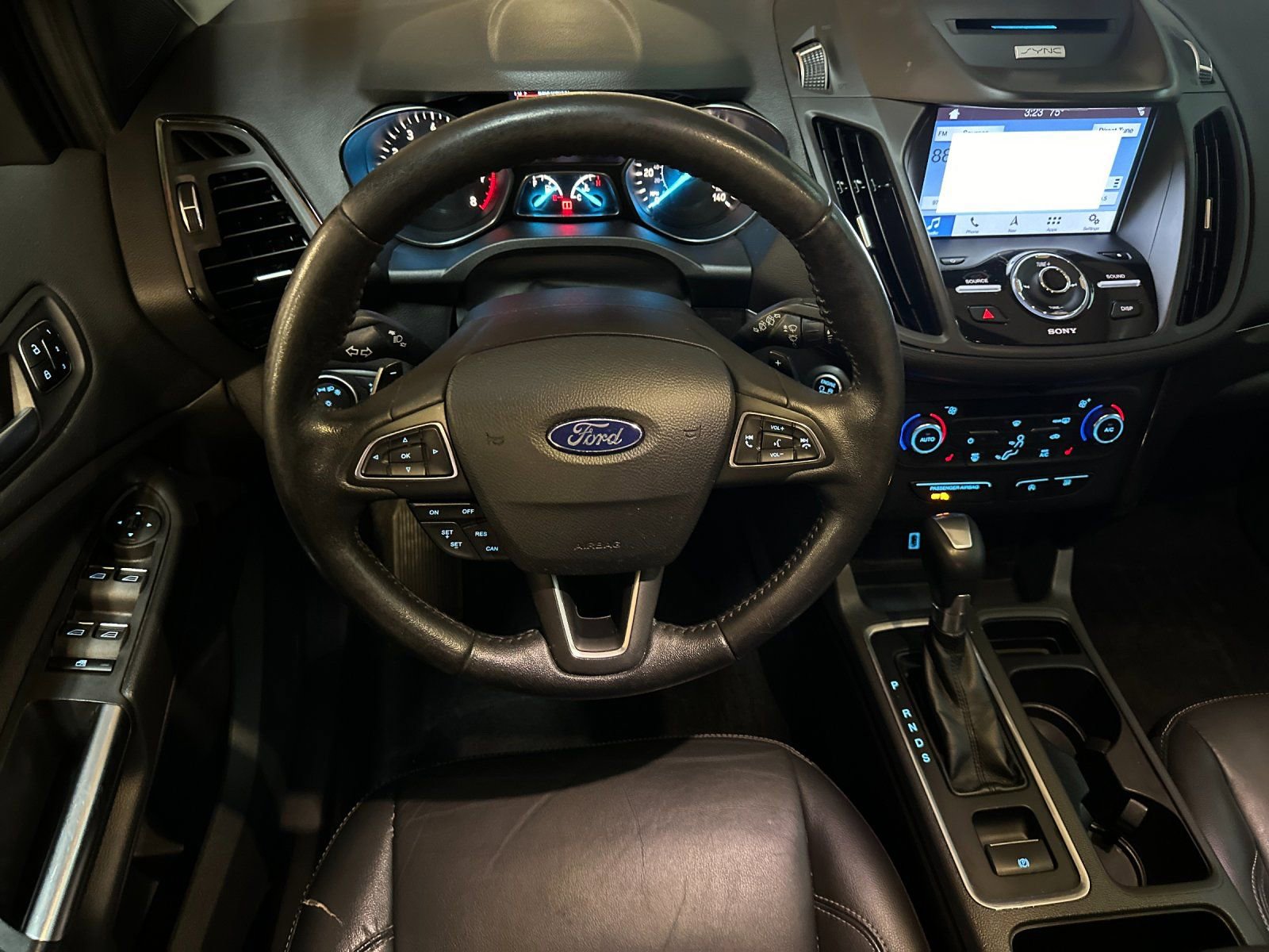 Used 2017 Ford Escape Titanium image 13