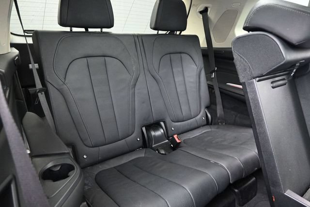 Used 2021 BMW X7 xDrive40i w/ Premium Package AWD/4WD image 22