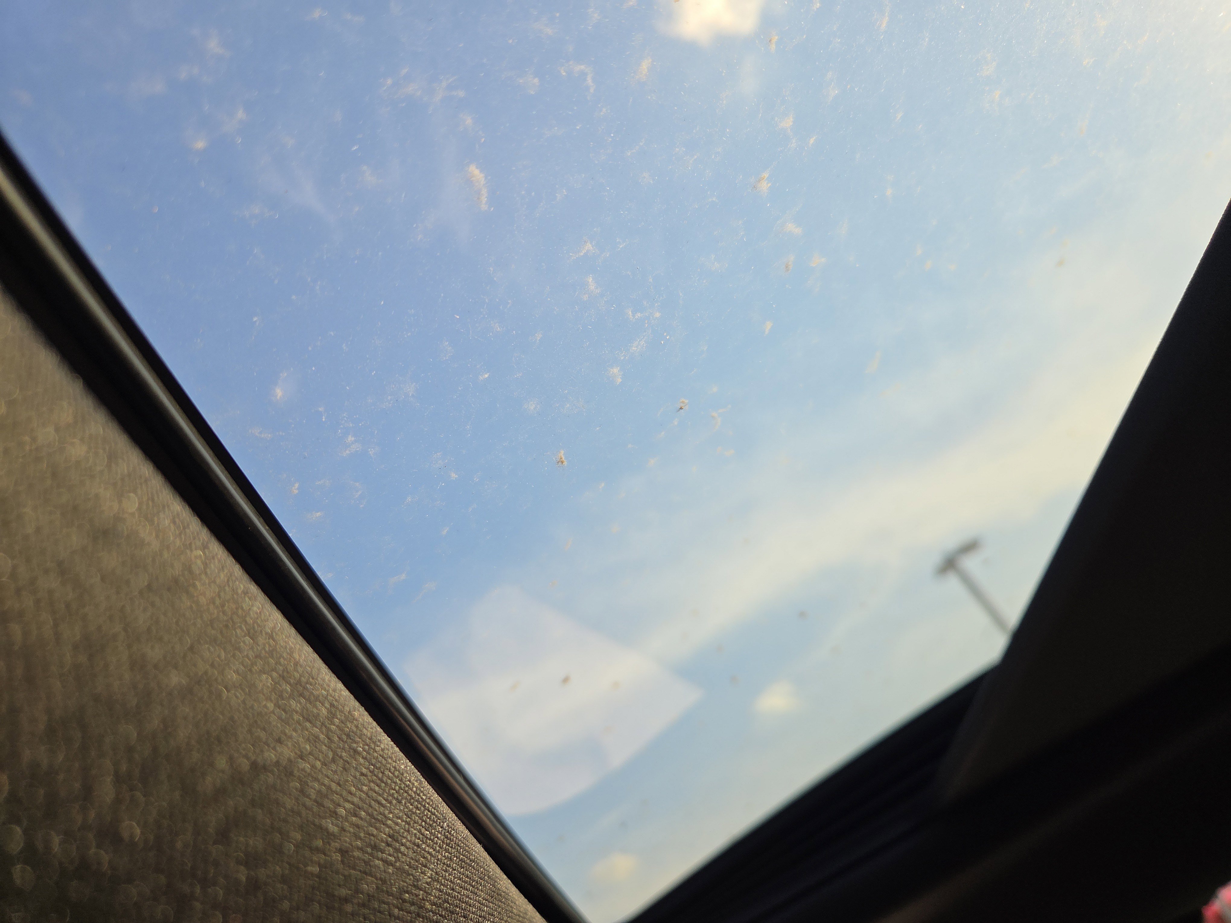 New 2026 Chrysler Pacifica Limited w/ Uconnect Theater Family Group image 13