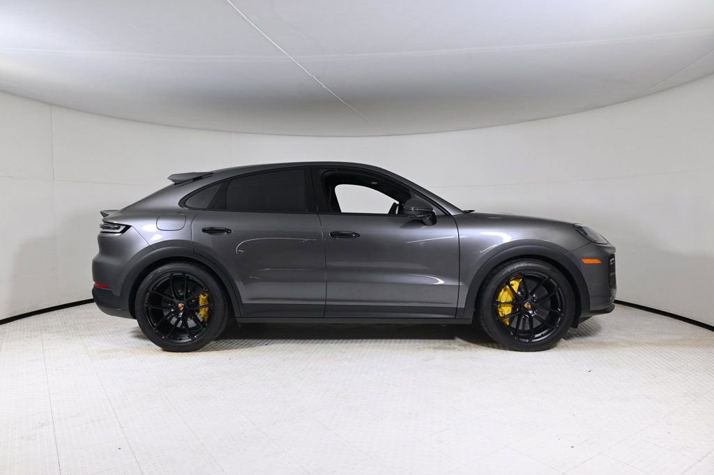 Used 2026 Porsche Cayenne Turbo GT image 8