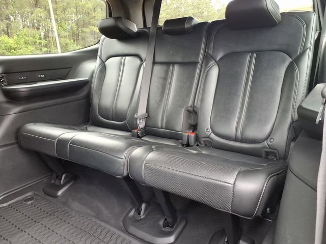 Used 2024 Jeep Wagoneer Series III AWD/4WD image 19