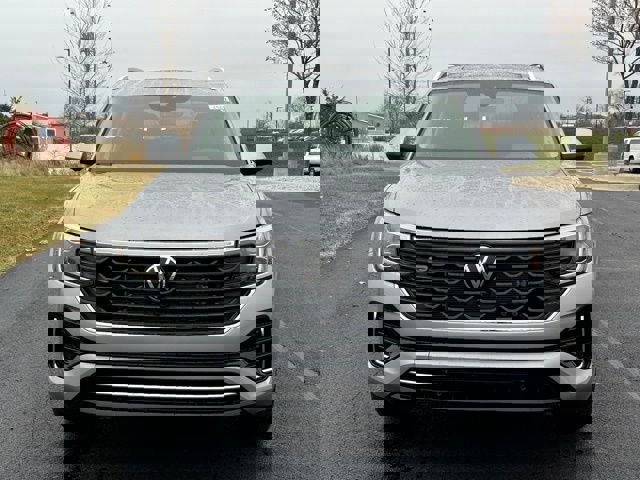 New 2026 Volkswagen Atlas SEL Premium R-Line image 2