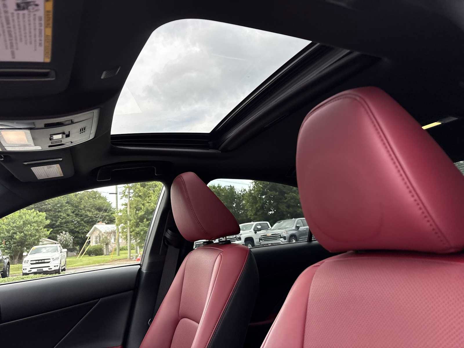Used 2024 Lexus IS 300 F Sport RWD image 18