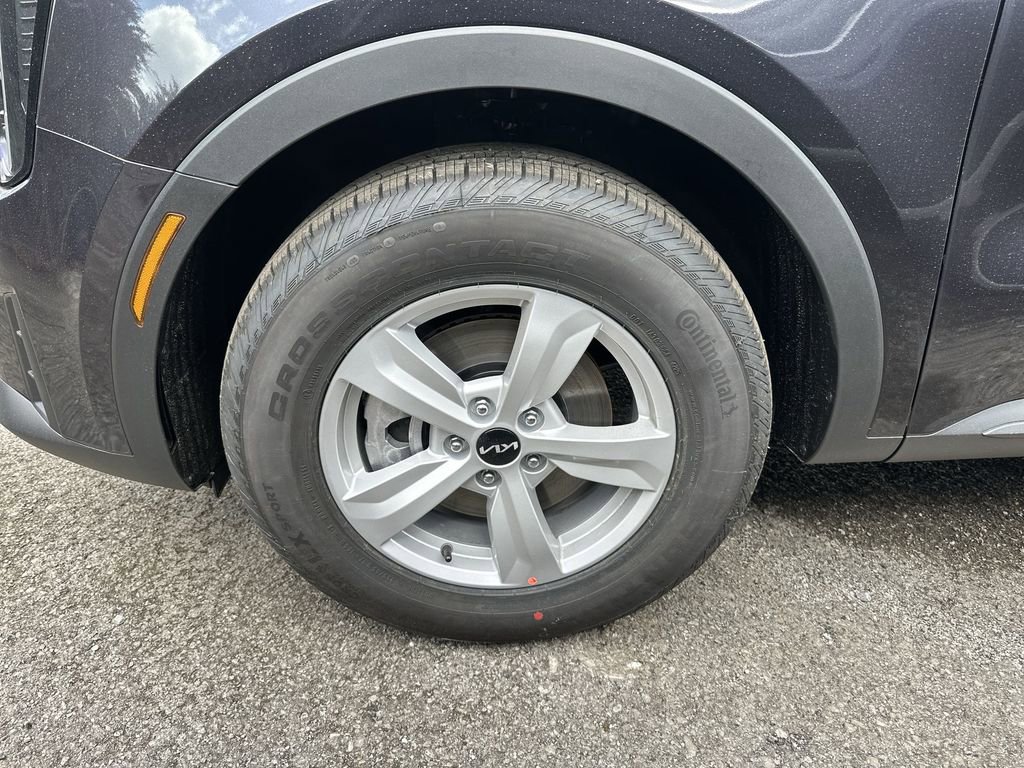 New 2026 Kia Sorento LX FWD image 10