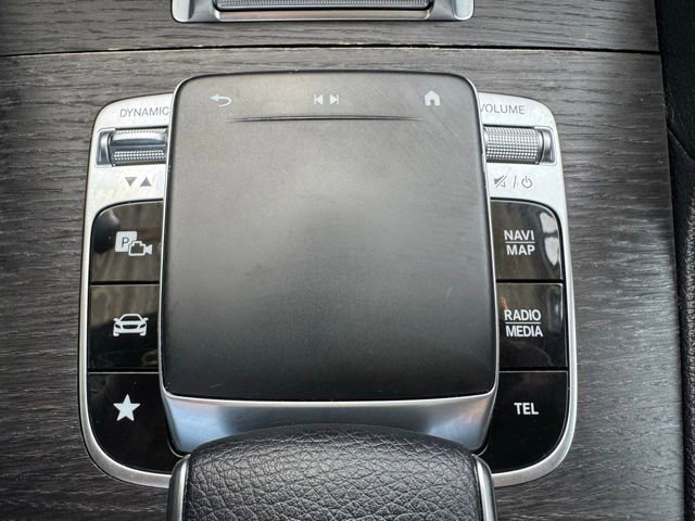 Used 2020 Mercedes-Benz GLE 350 4MATIC w/ Premium Package image 13