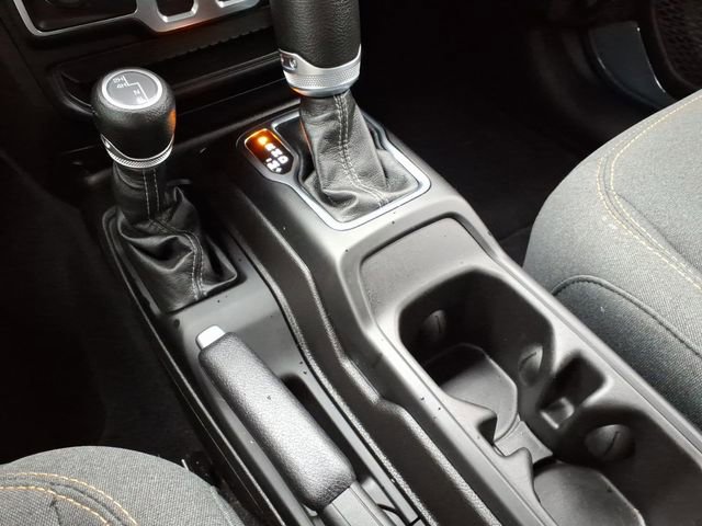 Used 2024 Jeep Wrangler Sport S image 17