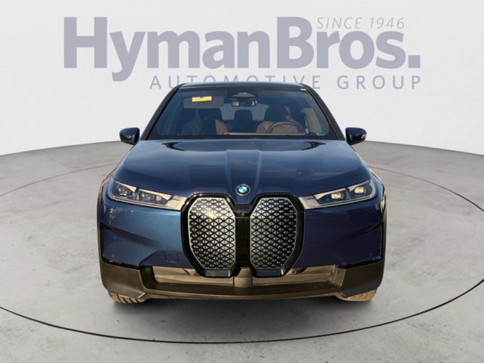 Used 2025 BMW iX xDrive50 w/ Convenience Package image 8