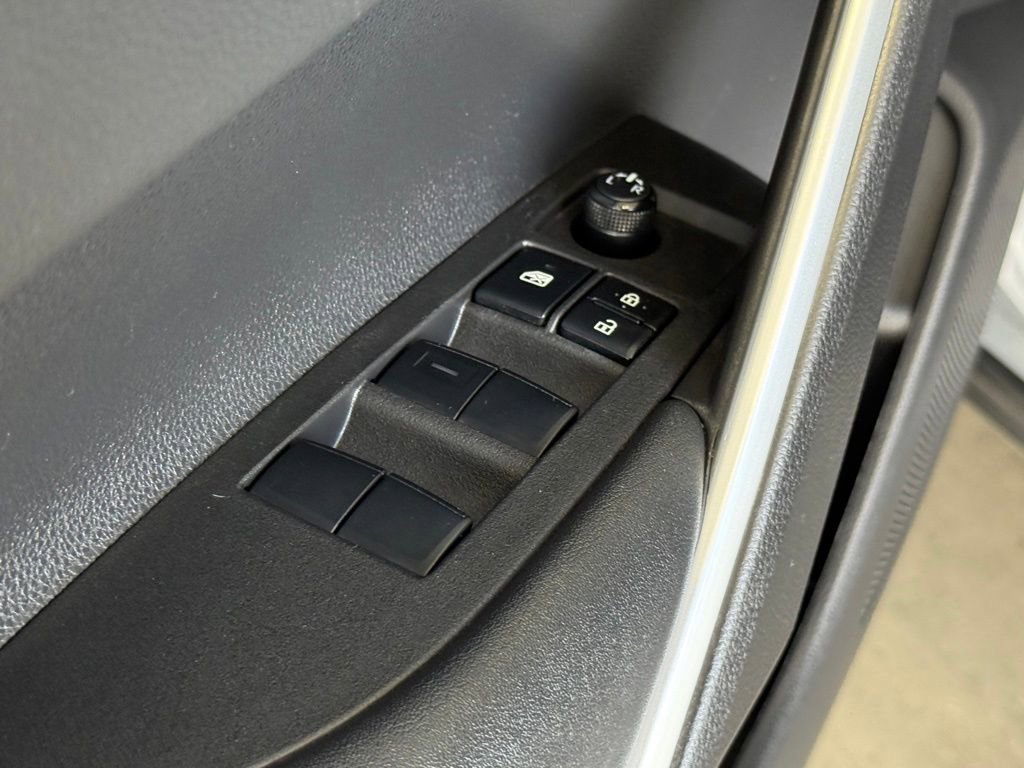 Certified 2022 Toyota Corolla Cross XLE w/ Convenience Package image 21