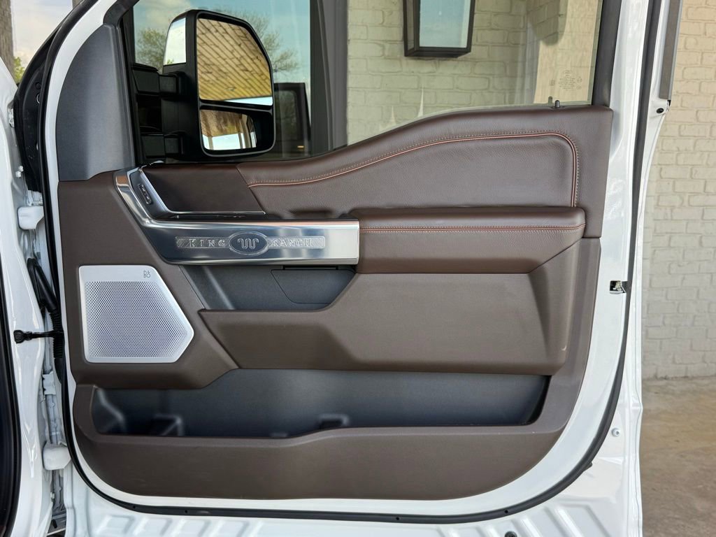 Used 2025 Ford F250 King Ranch w/ Chrome Package image 47