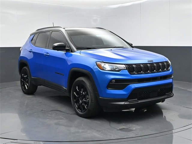 Used 2023 Jeep Compass Altitude w/ Convenience Group