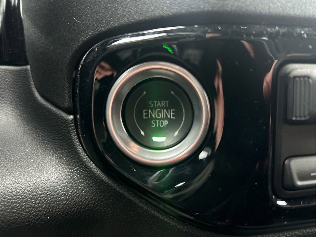 Used 2024 Chevrolet Silverado 3500 LT w/ Convenience Package image 12